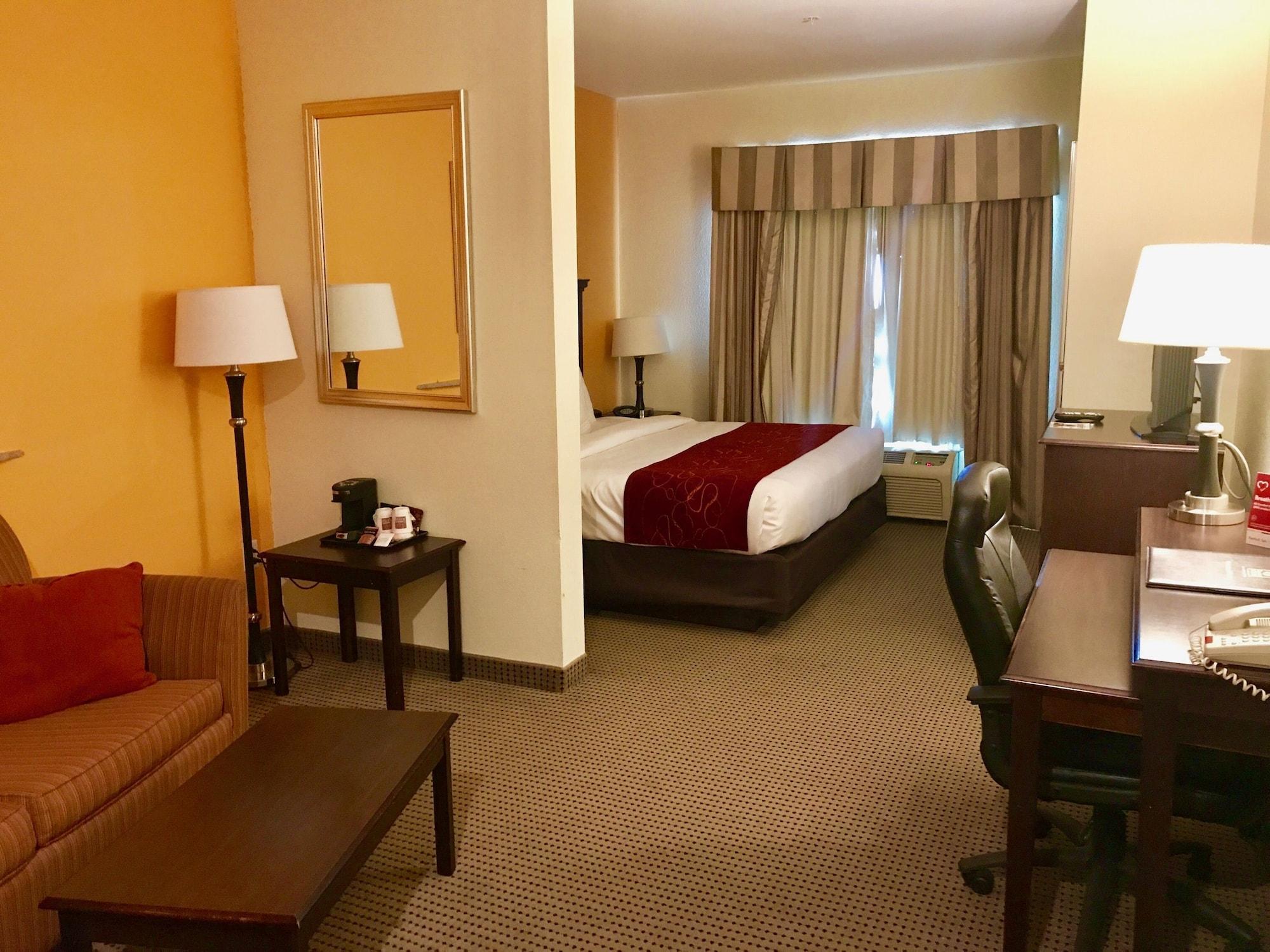 אבילן Comfort Suites University מראה חיצוני תמונה